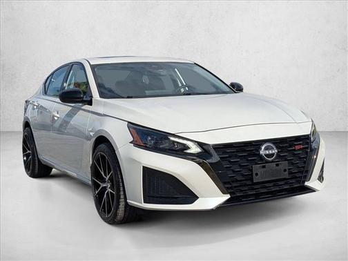 2025 Nissan Altima SR AWD