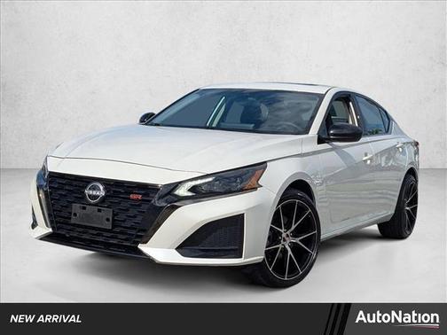 2025 Nissan Altima SR AWD