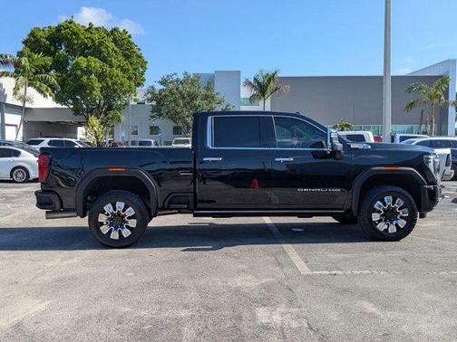 2024 GMC Sierra 2500 Denali