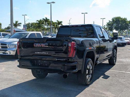 2024 GMC Sierra 2500 Denali