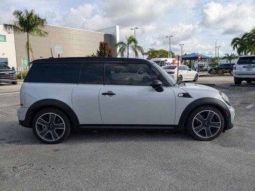 2011 MINI Cooper Clubman Base
