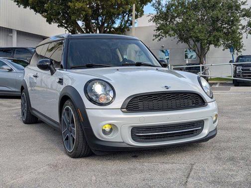 2011 MINI Cooper Clubman Base