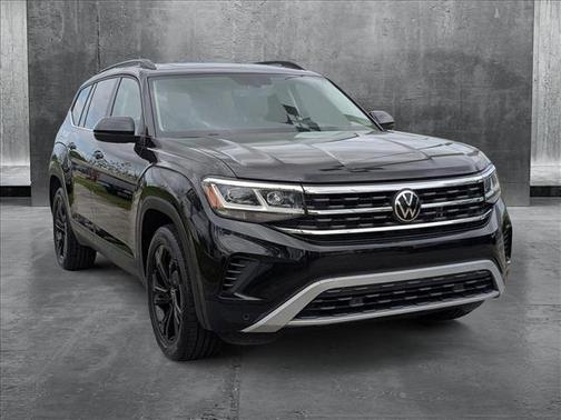 2023 Volkswagen Atlas 3.6L SE w/Technology