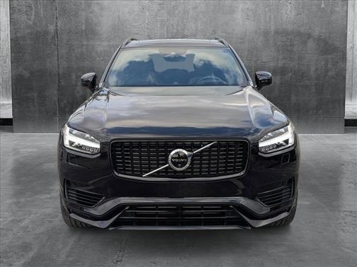 2021 Volvo XC90 Recharge Plug-In Hybrid T8 R-Design 7 Passenger
