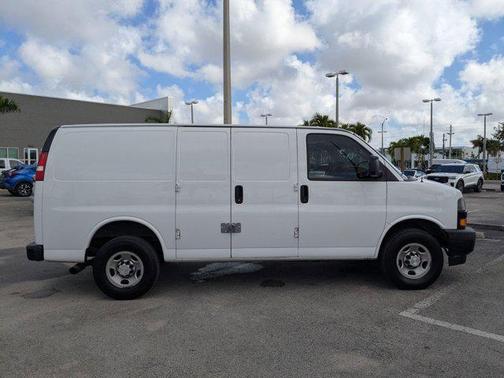 2020 Chevrolet Express 2500 RWD 2500 Regular Wheelbase WT
