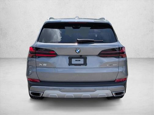 Skyscraper Grey Metallic 2024 BMW X5 sDrive40i