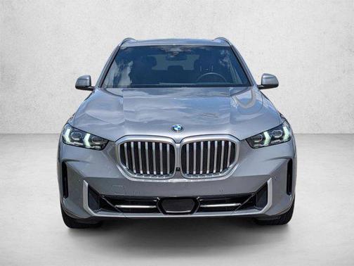 Skyscraper Grey Metallic 2024 BMW X5 sDrive40i