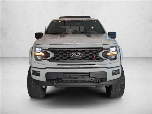 Avalanche 2026 Ford F-150 XLT