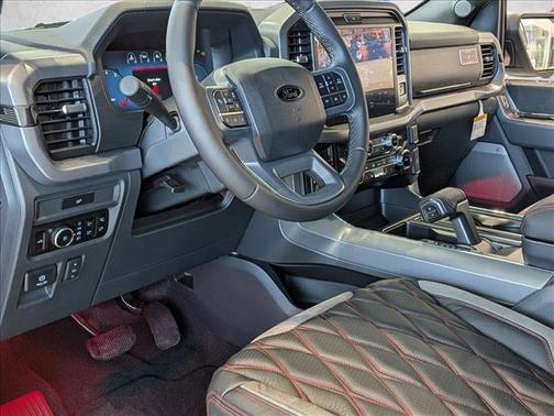 Avalanche 2026 Ford F-150 XLT