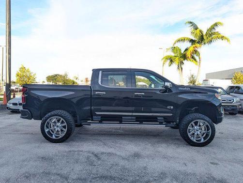 2022 Chevrolet Silverado 1500 High Country