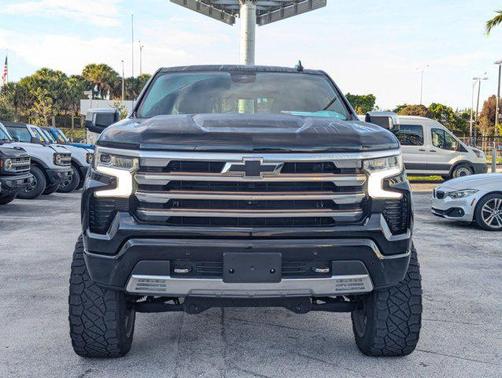 2022 Chevrolet Silverado 1500 High Country