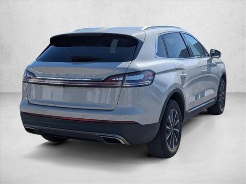 2022 Lincoln Nautilus Standard