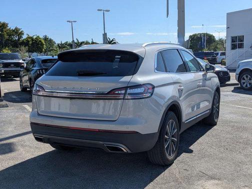 2022 Lincoln Nautilus Standard