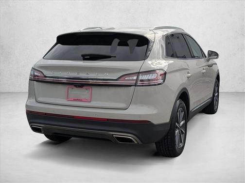 2022 Lincoln Nautilus Standard