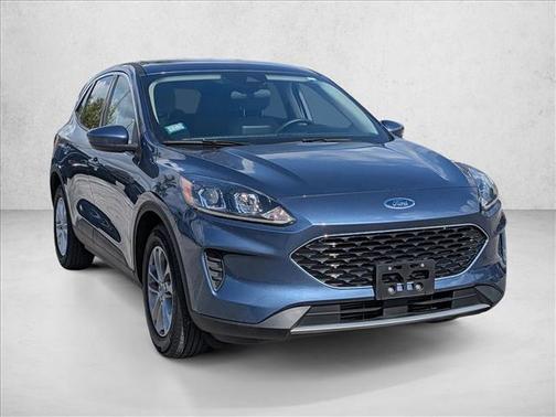 Blue Metallic 2020 Ford Escape SE