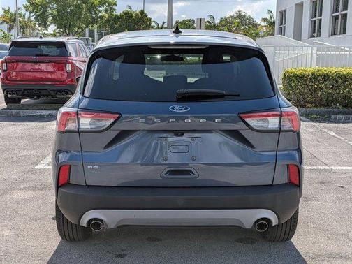 Blue Metallic 2020 Ford Escape SE