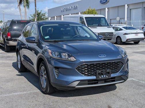 Blue Metallic 2020 Ford Escape SE