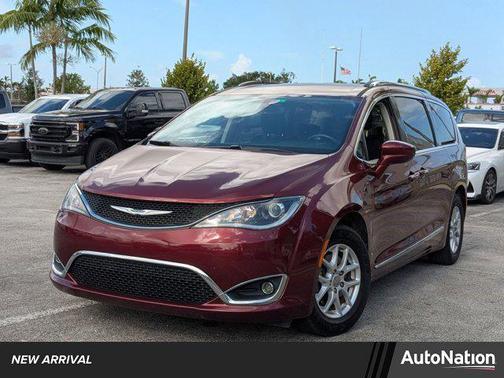2020 Chrysler Pacifica Touring L