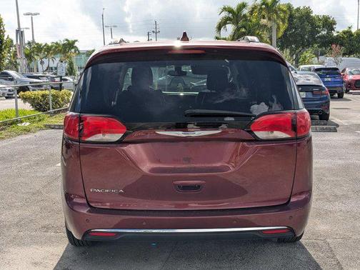 2020 Chrysler Pacifica Touring L