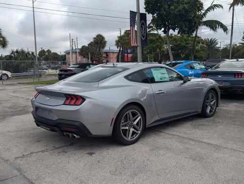 2025 Ford Mustang EcoBoost