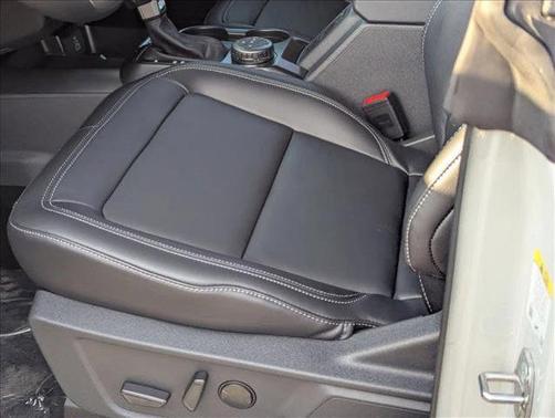 Avalanche Gray 2026 Ford Bronco Outer Banks