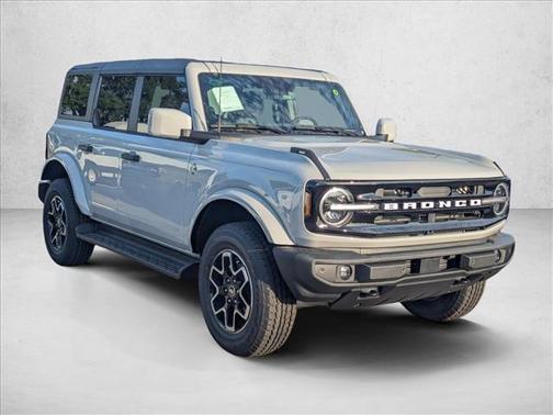 Avalanche Gray 2026 Ford Bronco Outer Banks