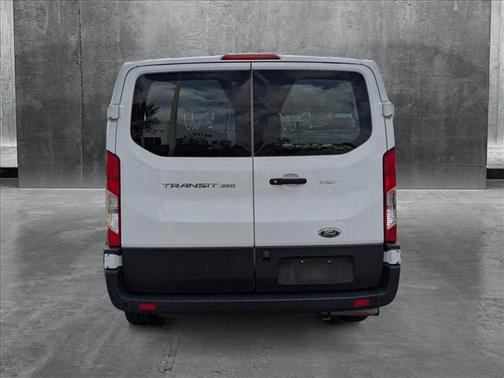 2022 Ford Transit-350 XLT