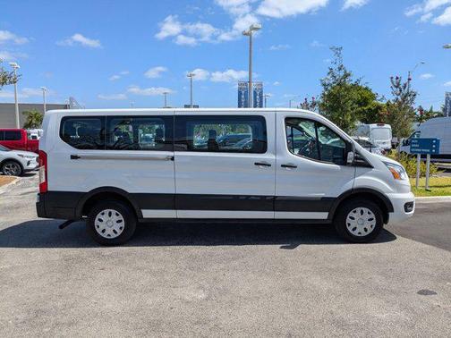 2022 Ford Transit-350 XLT