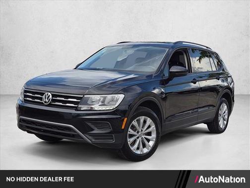 Deep Black Pearl 2019 Volkswagen Tiguan 2.0T S