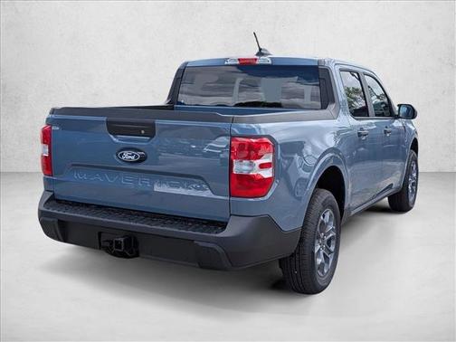Azure Gray Metallic Tri-Coat 2026 Ford Maverick XLT