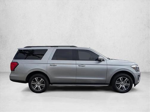 2022 Ford Expedition Max XLT