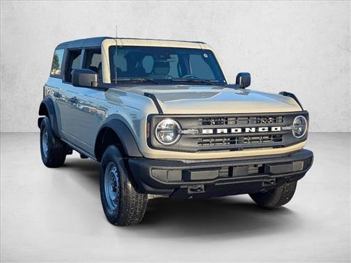 Desert Sand 2026 Ford Bronco Base