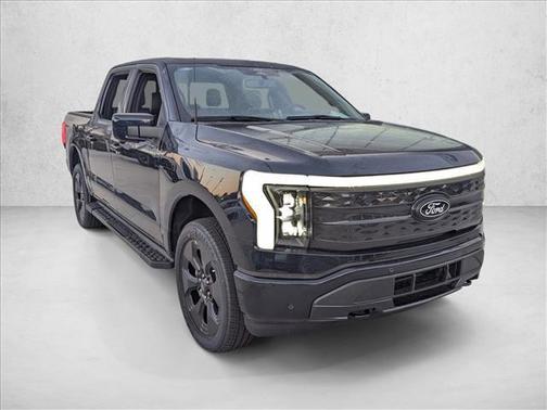 2025 Ford F-150 Lightning Platinum