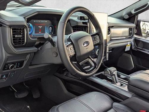 2025 Ford F-150 Lightning Platinum