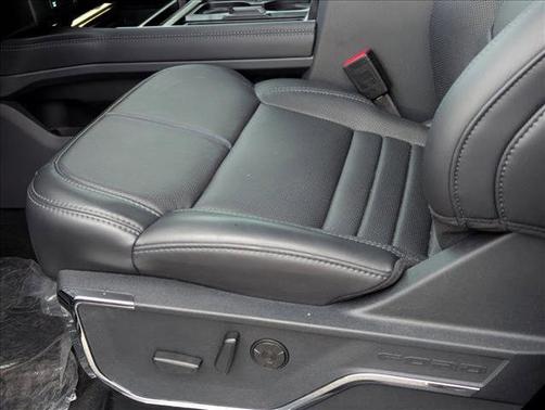 Agate Black Metallic 2026 Ford F-250 Platinum