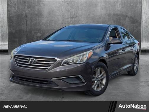 2017 Hyundai SONATA SE