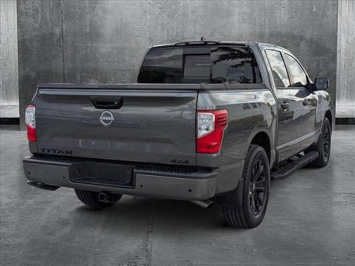 2023 Nissan Titan SV