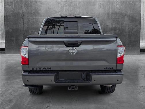 2023 Nissan Titan SV