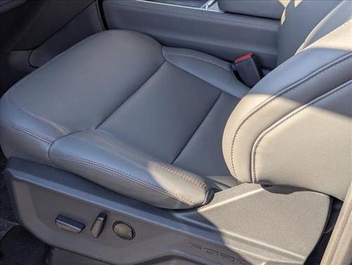 2025 Ford Expedition Max Active 4x2