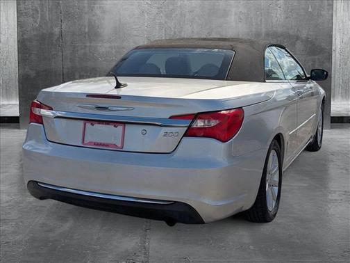 2011 Chrysler 200 Touring