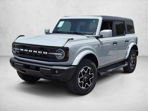 Avalanche Gray 2026 Ford Bronco Outer Banks