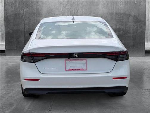 2025 Honda Accord LX 1.5T