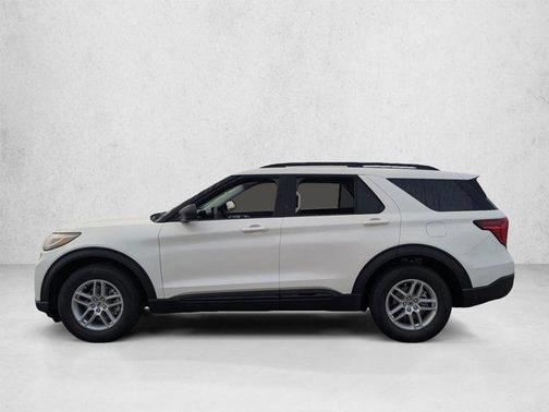 Star White Metallic Tri-Coat 2026 Ford Explorer Active