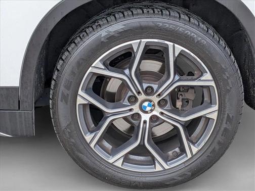 Alpine White 2022 BMW X1 sDrive28i
