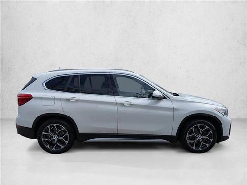 Alpine White 2022 BMW X1 sDrive28i