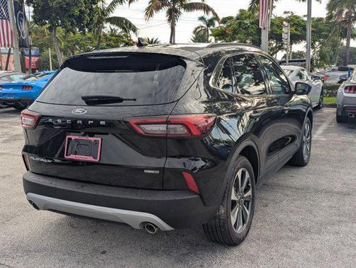 2025 Ford Escape Platinum