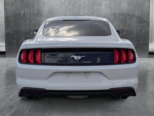 2020 Ford Mustang EcoBoost