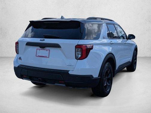 Star White Metallic Tri-Coat 2022 Ford Explorer Timberline