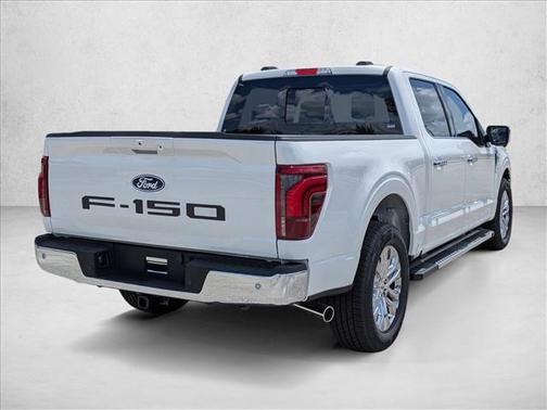 Star White Metallic Tri-Coat 2026 Ford F-150 Lariat