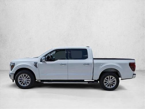 Star White Metallic Tri-Coat 2026 Ford F-150 Lariat